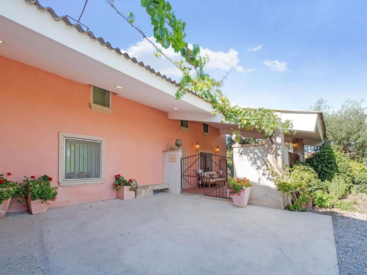 Lively Holiday Home In Fraga With Private Pool Kültér fotó
