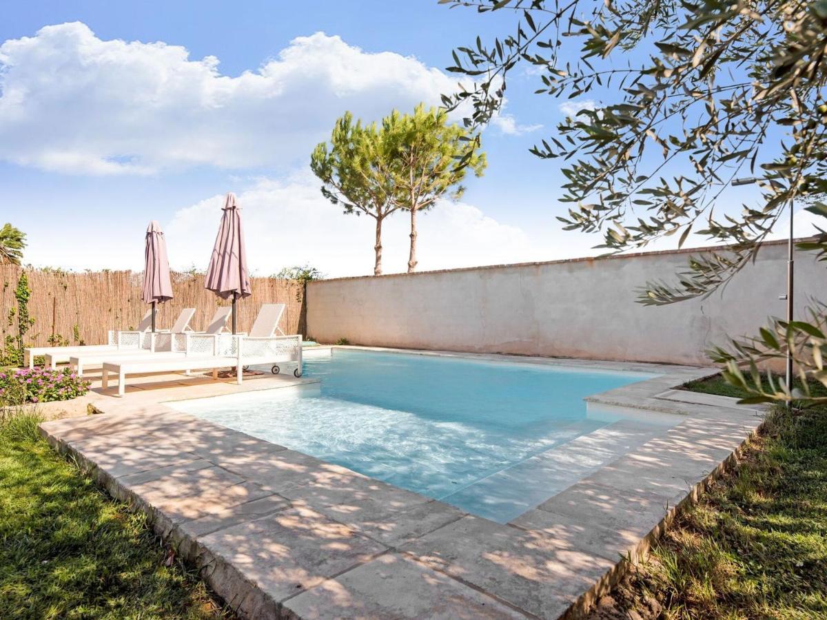 Lively Holiday Home In Fraga With Private Pool Kültér fotó