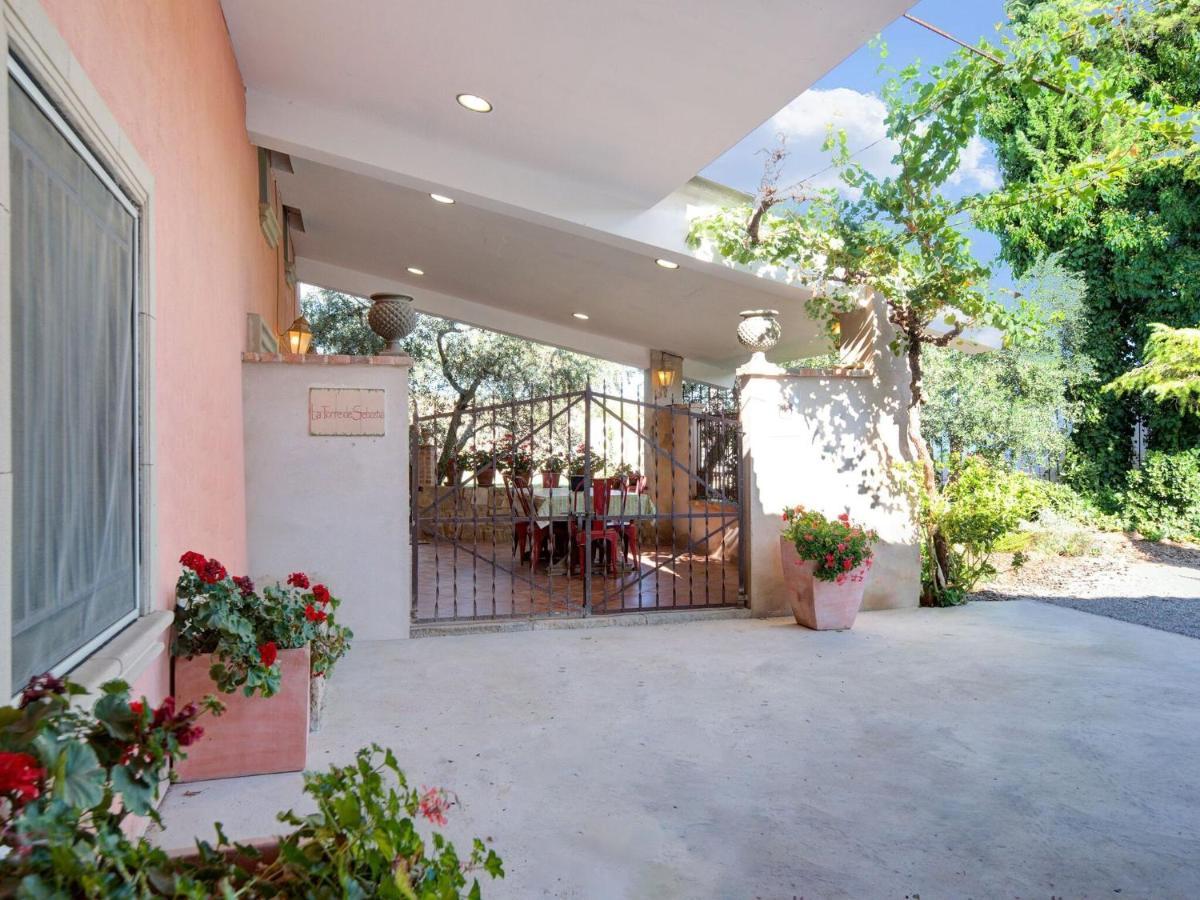 Lively Holiday Home In Fraga With Private Pool Kültér fotó