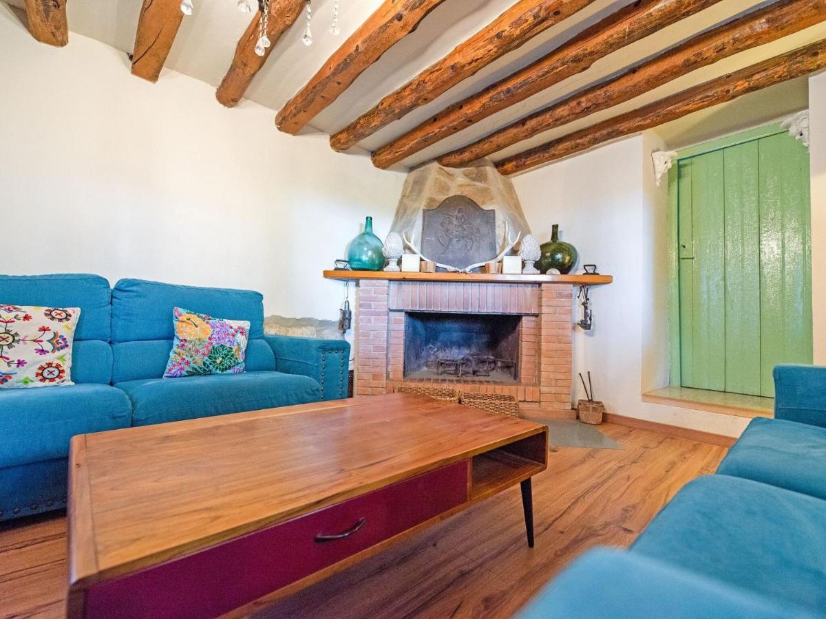 Lively Holiday Home In Fraga With Private Pool Kültér fotó