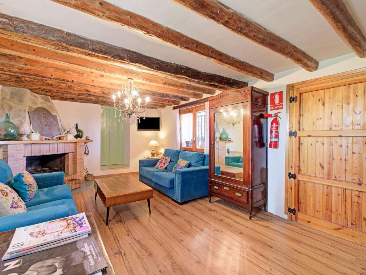 Lively Holiday Home In Fraga With Private Pool Kültér fotó